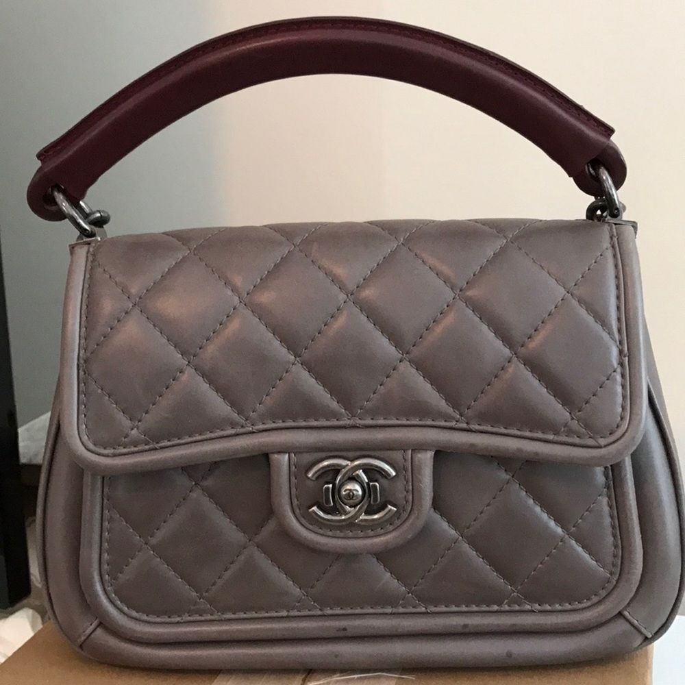 Chanel - Picture 2 of 9